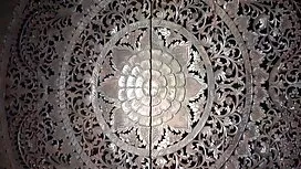 বহু পুরুষের বাই বোনে ...