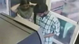 বড় সুন্দরী বোনকে চু ...