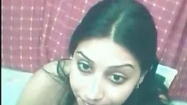 ক্লারা লুভো ও বন্ধুর ...