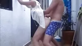ব্লু ইলাস্টিক দড়াদড ...