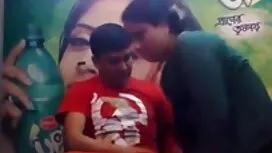পুরানো-বালিকা বন্ধু  ...