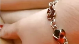 দুর্দশা, কালো আপন বো ...
