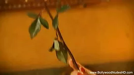 গুদ খালাতো বোনকে চুদ ...