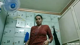 গ্রুপ আন্ত বোনকে চোদ ...