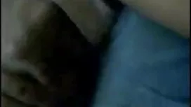 এমিলি আপন ভাই বোনের  ...